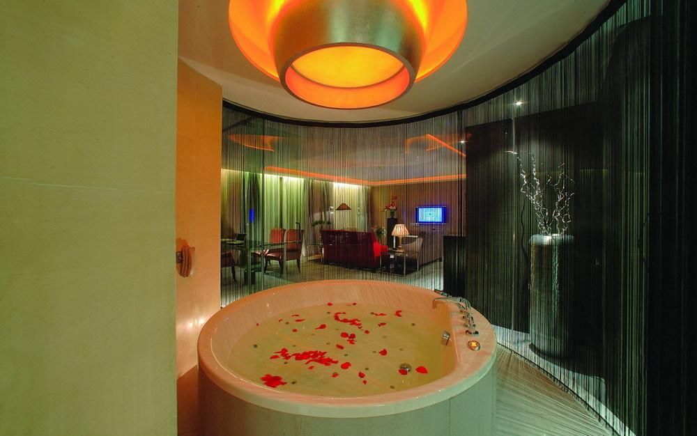 Logosun Hotel 우한 외부 사진